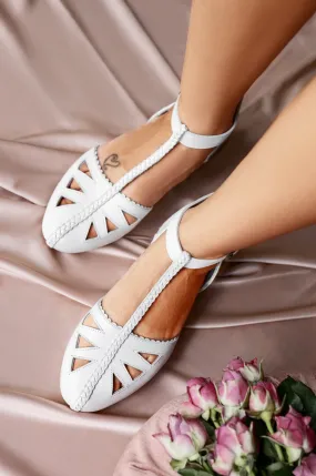 Bounty T-strap Leather Sandals