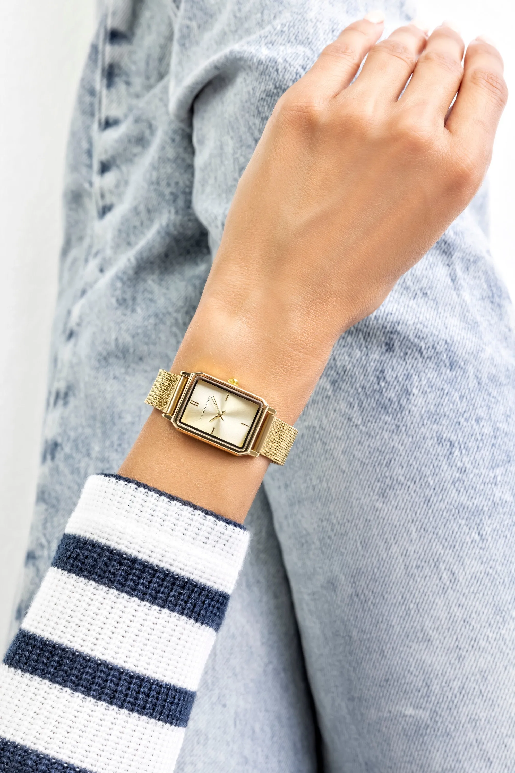 Jolie Gold Mesh watch