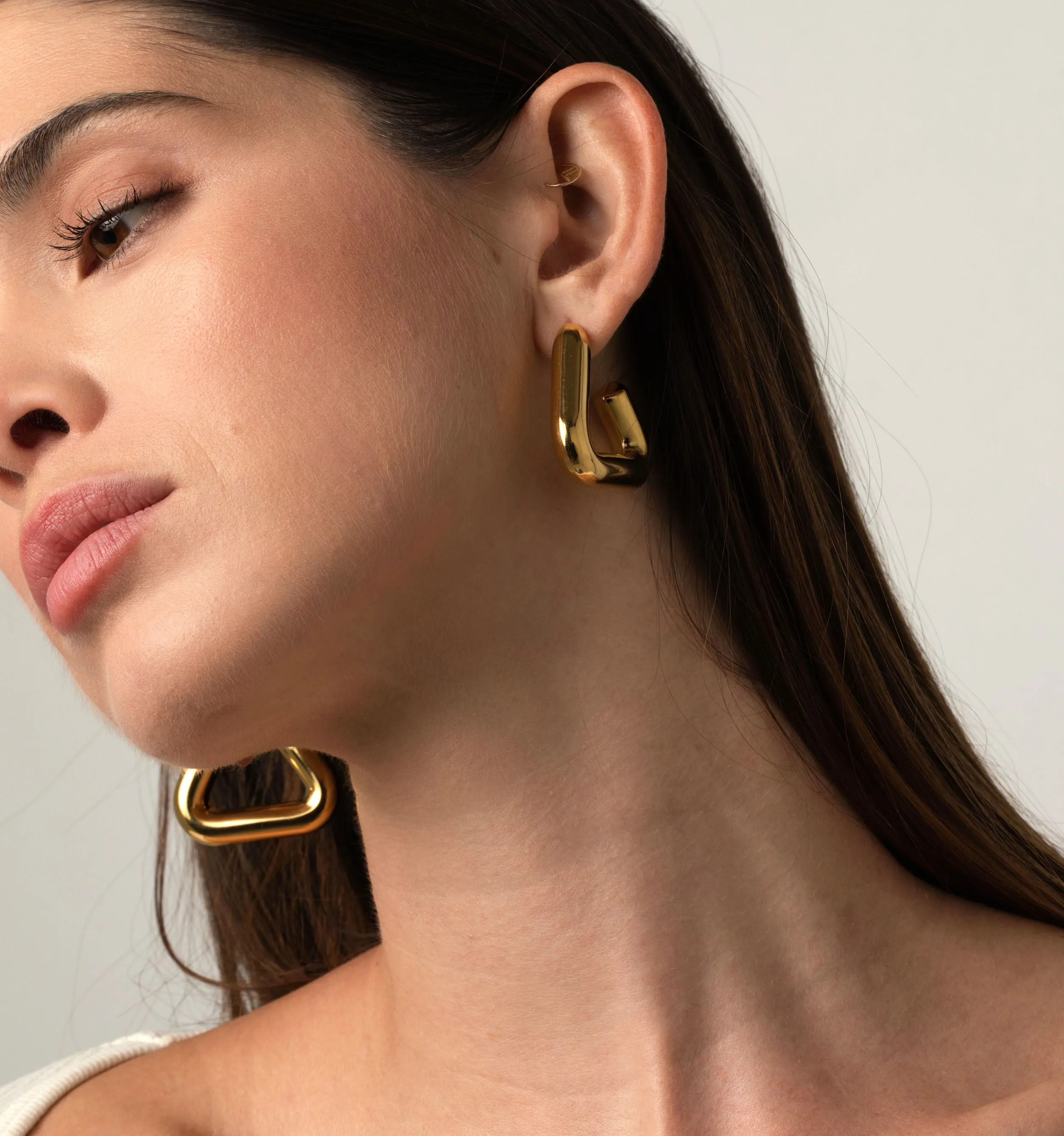 Mila Reversible Hoop Earrings - Sphere